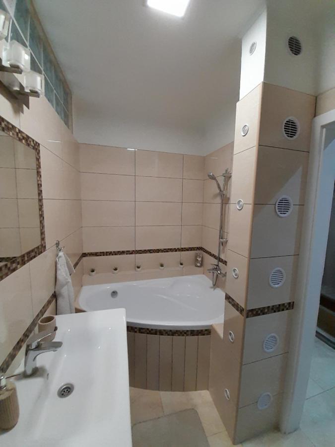Beautiful Apartment In The City Center Spišská Nová Ves Bagian luar foto